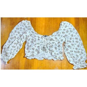 Papaya White Floral Ruched Front Long Sleeve Crop Top Size M festival y2k costal